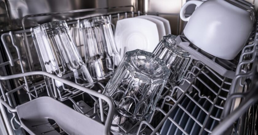 The 9 utensils that you should never wash in the dishwasher