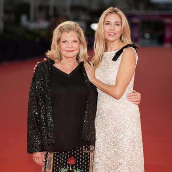 Miller with mother Jo Miller at the American film festival in Deauville, 2019.